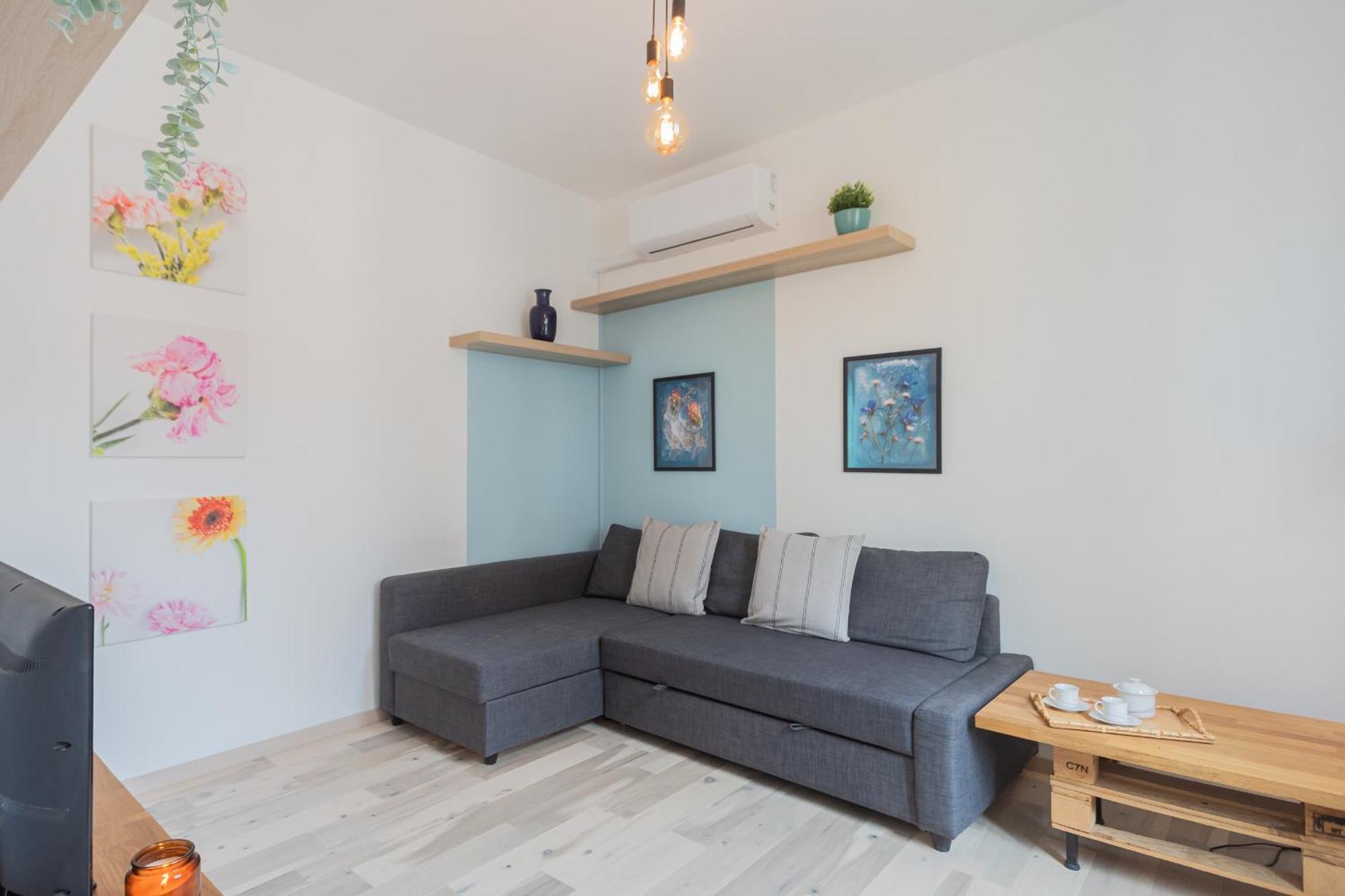 Old Court Hideaway By Rent All Como Exterior photo