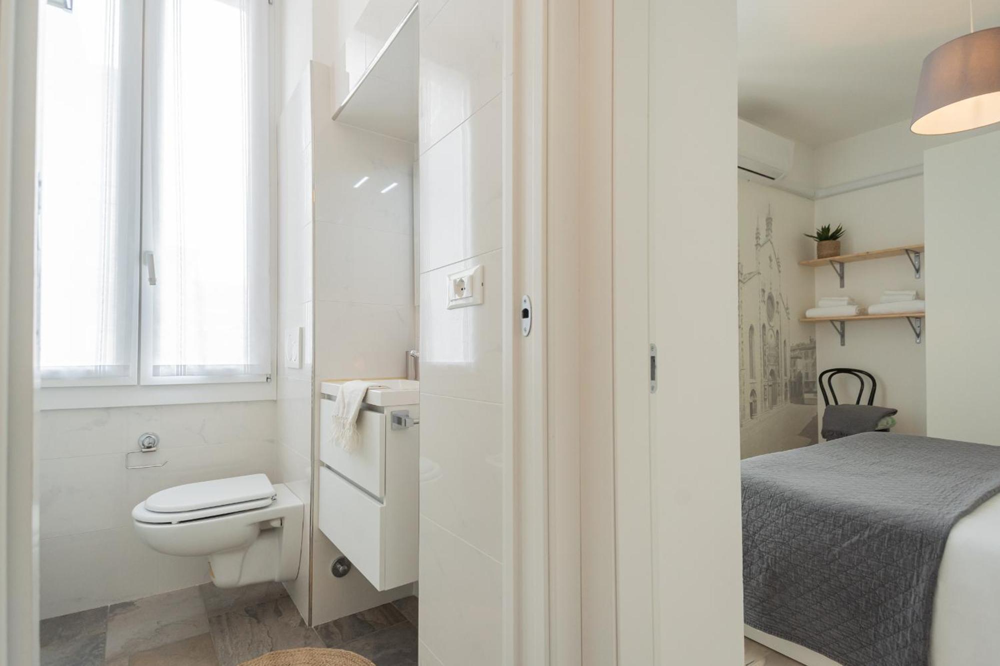 Old Court Hideaway By Rent All Como Exterior photo