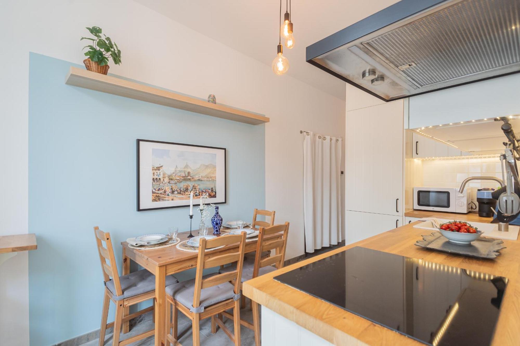 Old Court Hideaway By Rent All Como Exterior photo